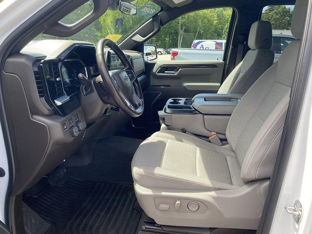 Certified 2026 Chevrolet Silverado 1500 RST AWD/4WD image 39