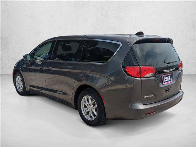 Used 2023 Chrysler Voyager LX FWD image 8