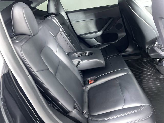 Used 2022 Tesla Model Y Performance AWD/4WD image 26