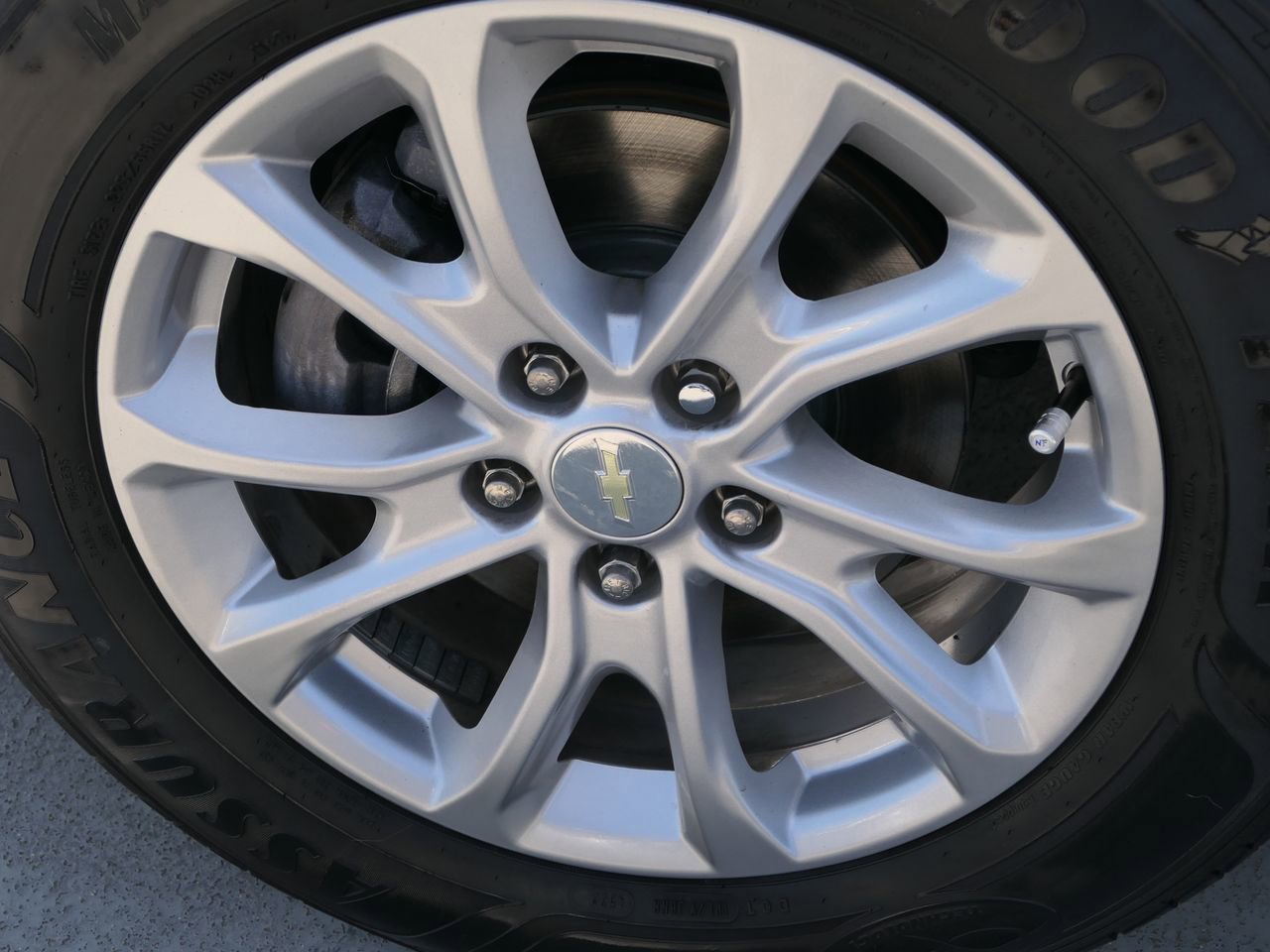 Used 2020 Chevrolet Equinox LT image 11