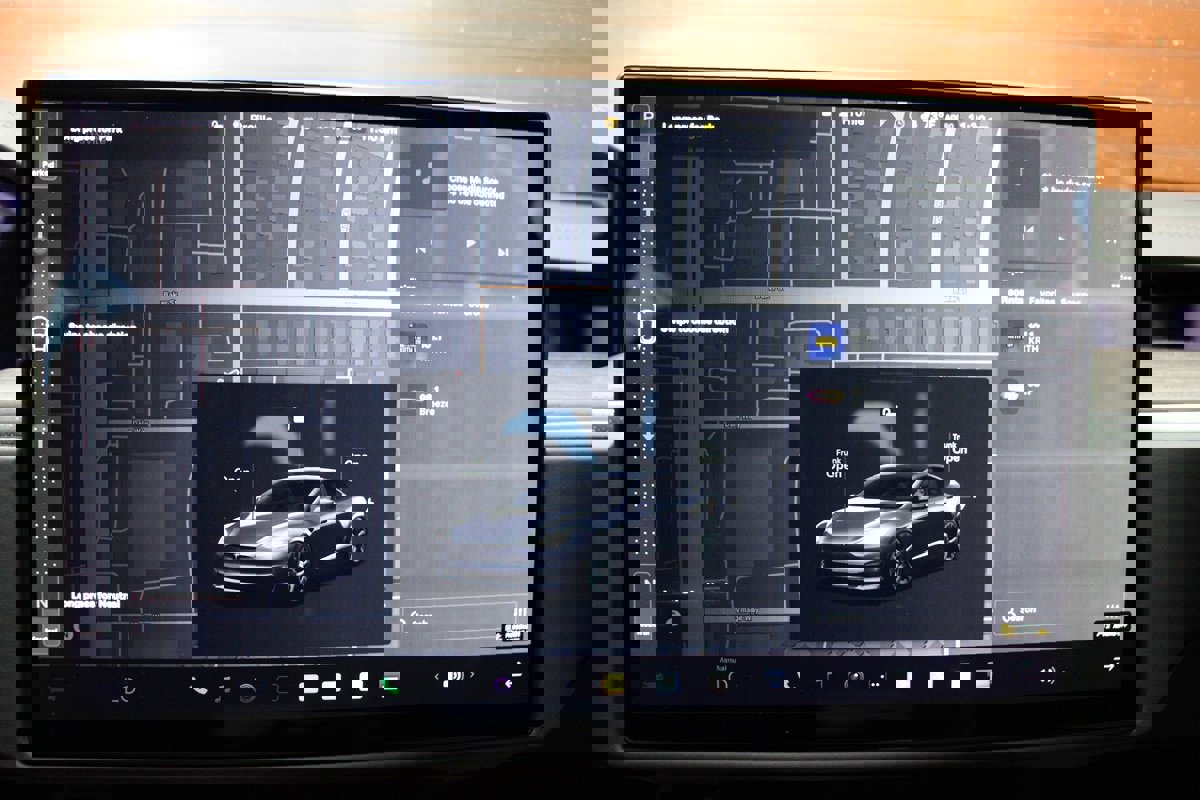 Used 2023 Tesla Model S AWD image 27