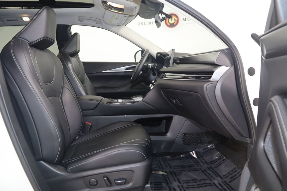 Used 2023 INFINITI QX60 Luxe w/ Cargo Package AWD/4WD image 13