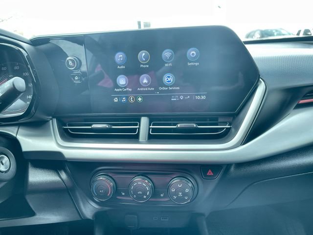 Certified 2024 Chevrolet Trax RS w/ Driver Confidence Package image 14