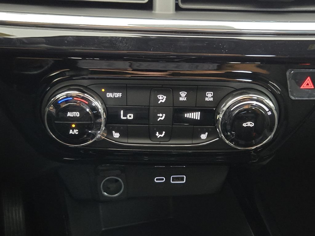 New 2026 Chevrolet Trax RS w/ Driver Confidence Package FWD image 20