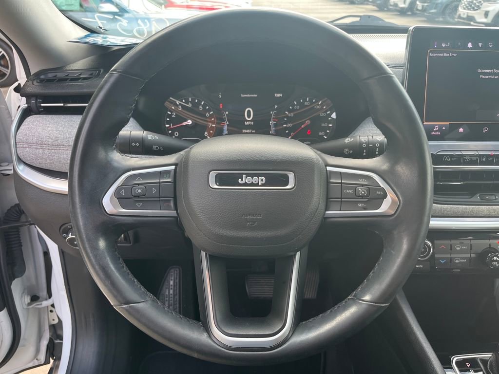 Used 2022 Jeep Compass Latitude image 30