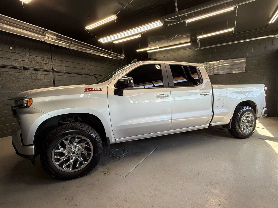 Used 2019 Chevrolet Silverado 1500 LT w/ All-Star Edition AWD/4WD image 1