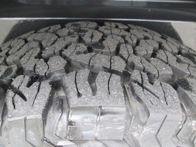 Used 2012 RAM 1500 Laramie w/ Protection Group AWD/4WD image 11
