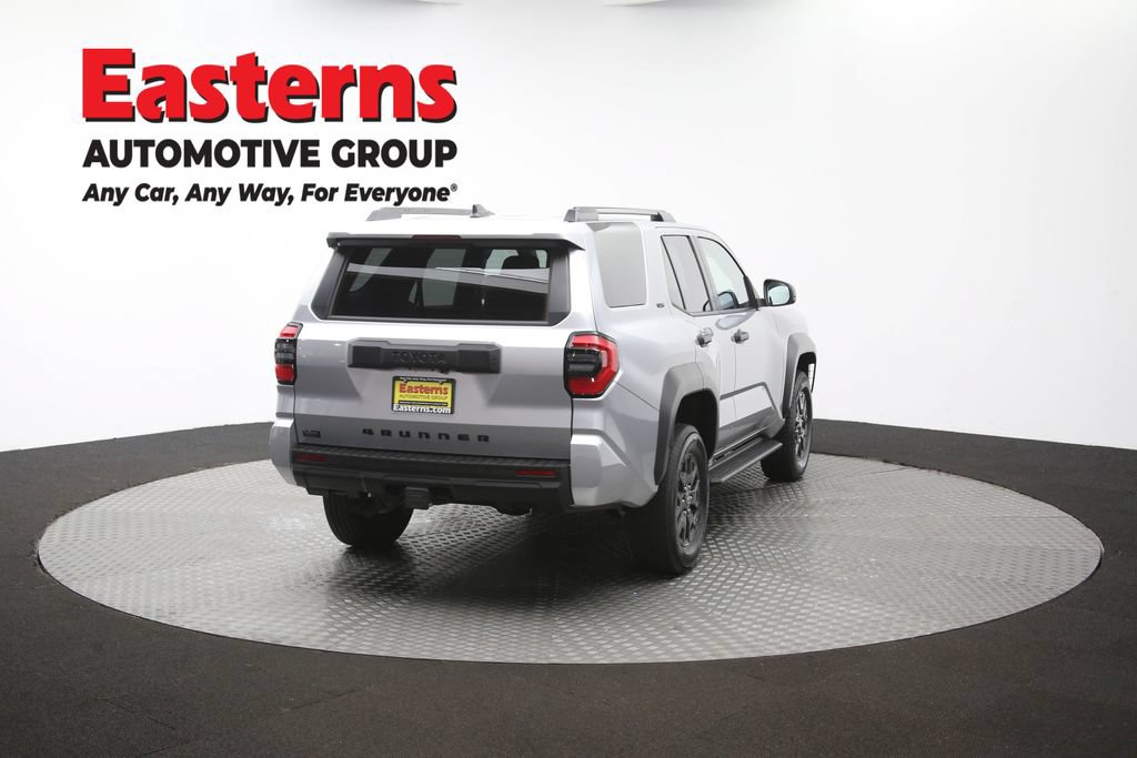 Used 2025 Toyota 4Runner SR5 AWD/4WD image 38