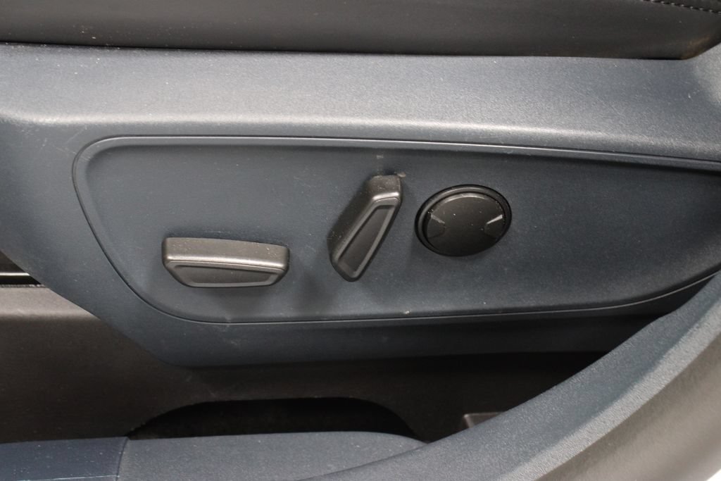 Used 2024 Ford Maverick Lariat w/ Black Appearance Package AWD/4WD image 26