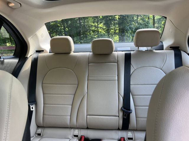 Used 2019 Mercedes-Benz C 300 4MATIC Sedan image 31