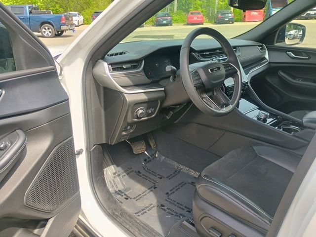 Certified 2023 Jeep Grand Cherokee Altitude AWD/4WD image 25