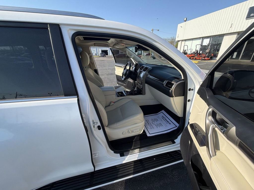 Used 2020 Lexus GX 460 Premium AWD/4WD image 26