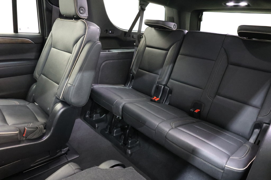 Used 2021 Chevrolet Suburban Premier w/ Premium Package RWD image 72