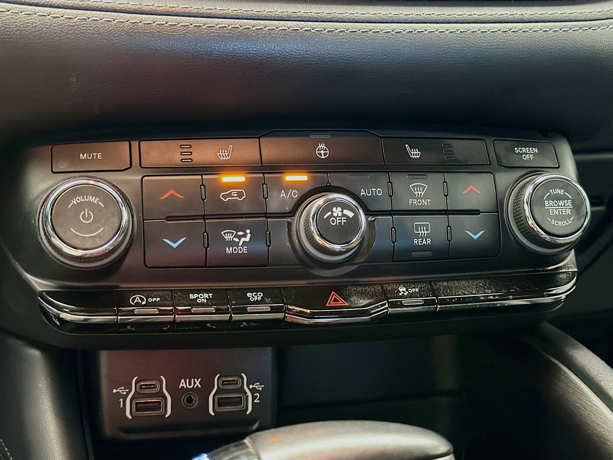 Used 2023 Dodge Durango SXT RWD image 10