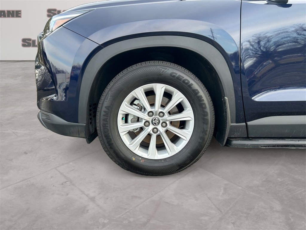 Used 2024 Toyota Grand Highlander XLE image 14