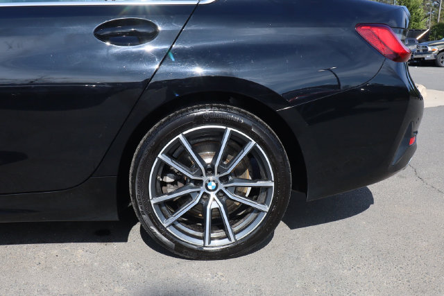 Used 2020 BMW 330i xDrive Sedan w/ Premium Package AWD/4WD image 24