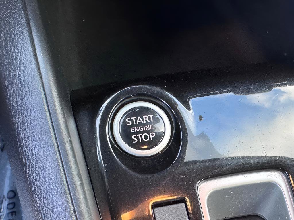 Used 2020 Nissan Kicks S image 25