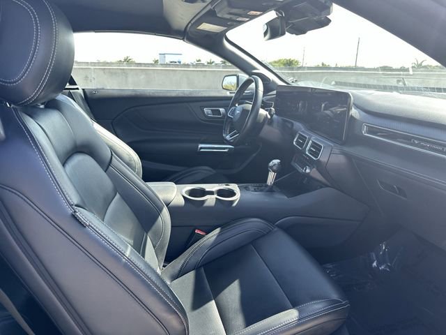 Used 2025 Ford Mustang Premium RWD image 23