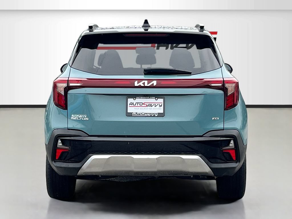 Used 2025 Kia Seltos S AWD/4WD image 6