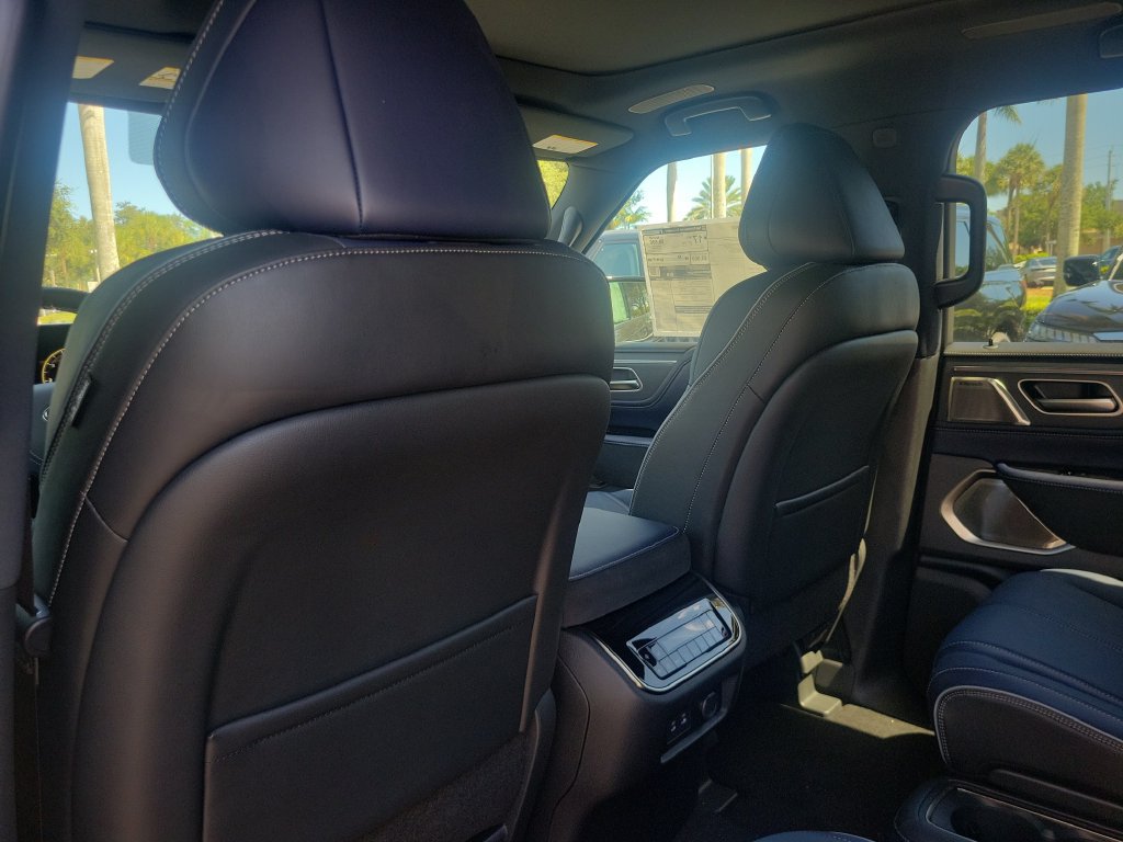New 2027 INFINITI QX80 Sensory w/ Sport Exterior Package AWD/4WD image 15