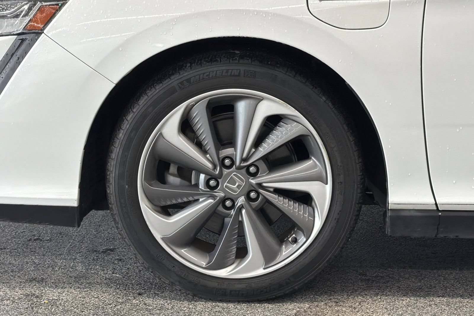 Used 2020 Honda Clarity Touring image 24