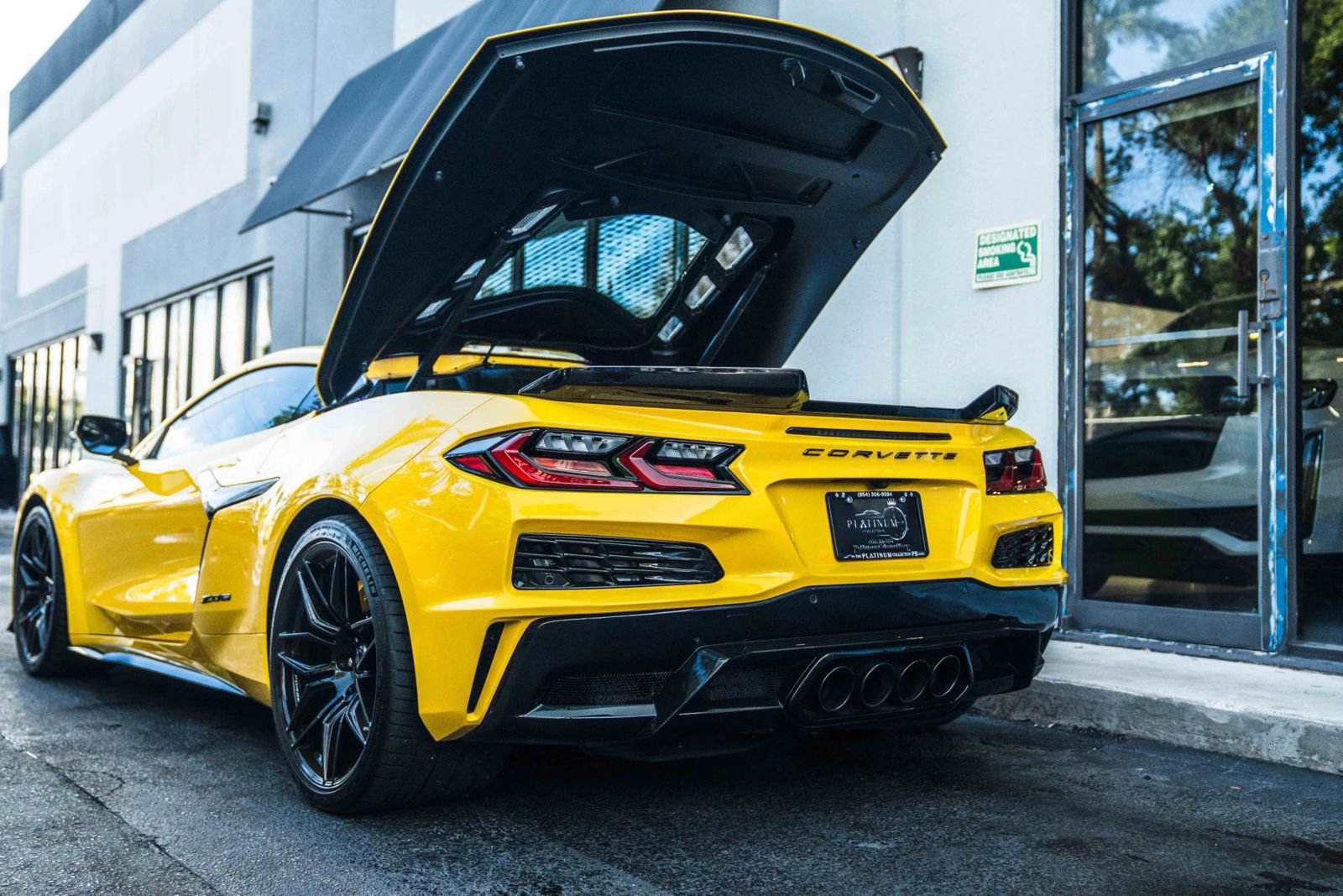 Used 2025 Chevrolet Corvette Z06 RWD image 34