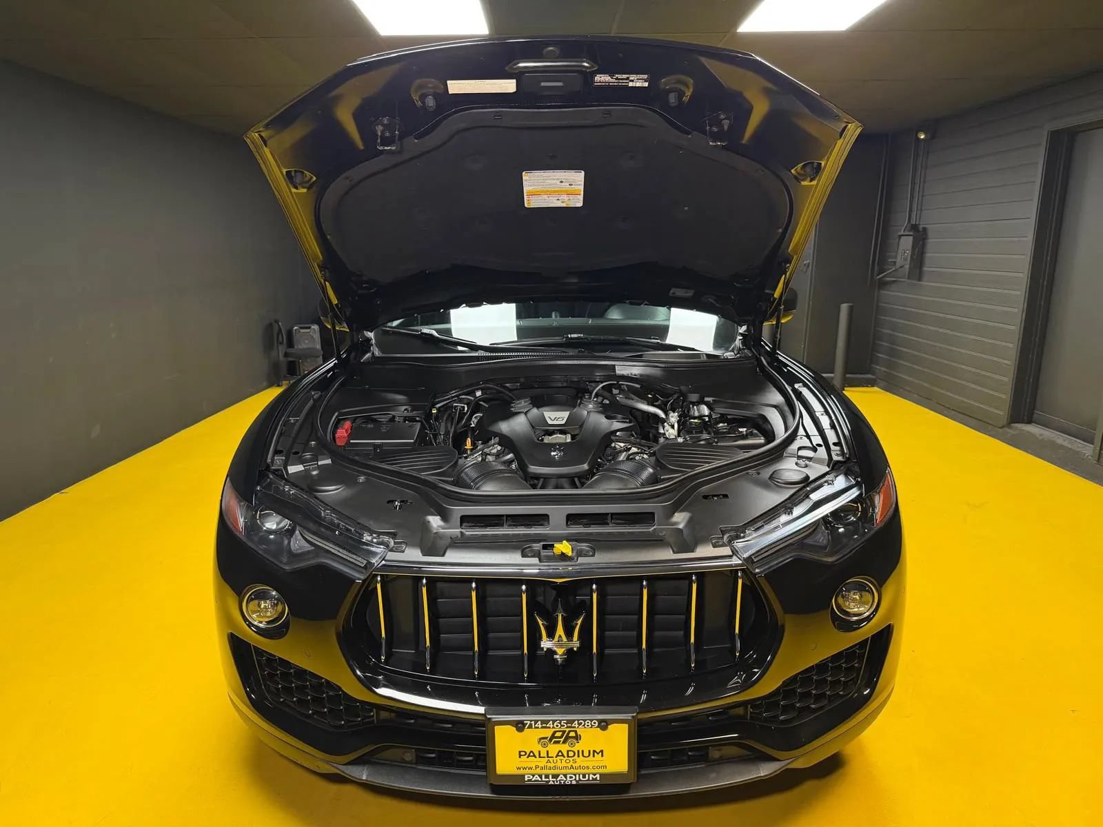 Used 2018 Maserati Levante AWD/4WD image 38