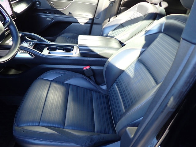 Certified 2025 Lincoln Nautilus Reserve w/ Jet Appearance Package AWD/4WD image 15