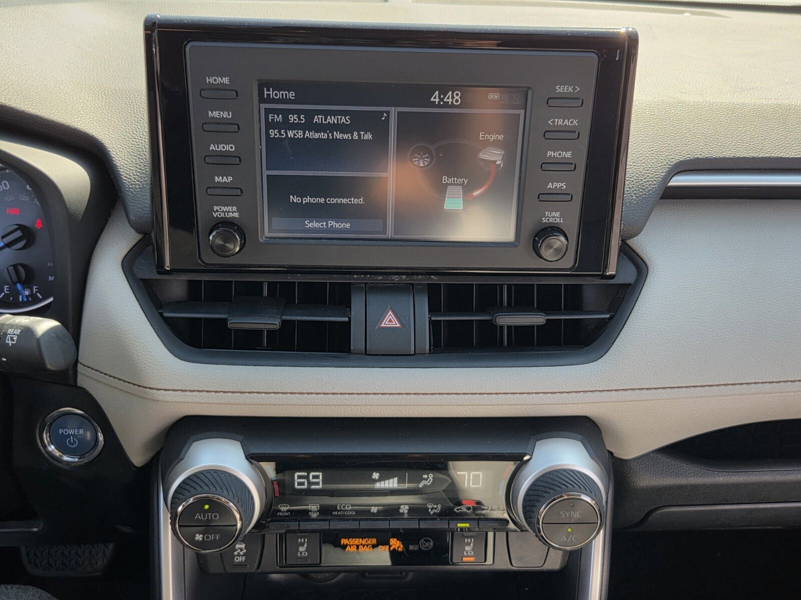 Used 2019 Toyota RAV4 XLE image 18