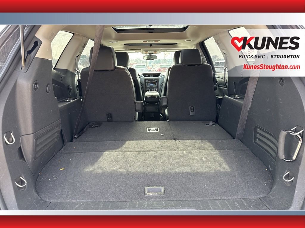Used 2015 Chevrolet Traverse LT image 17