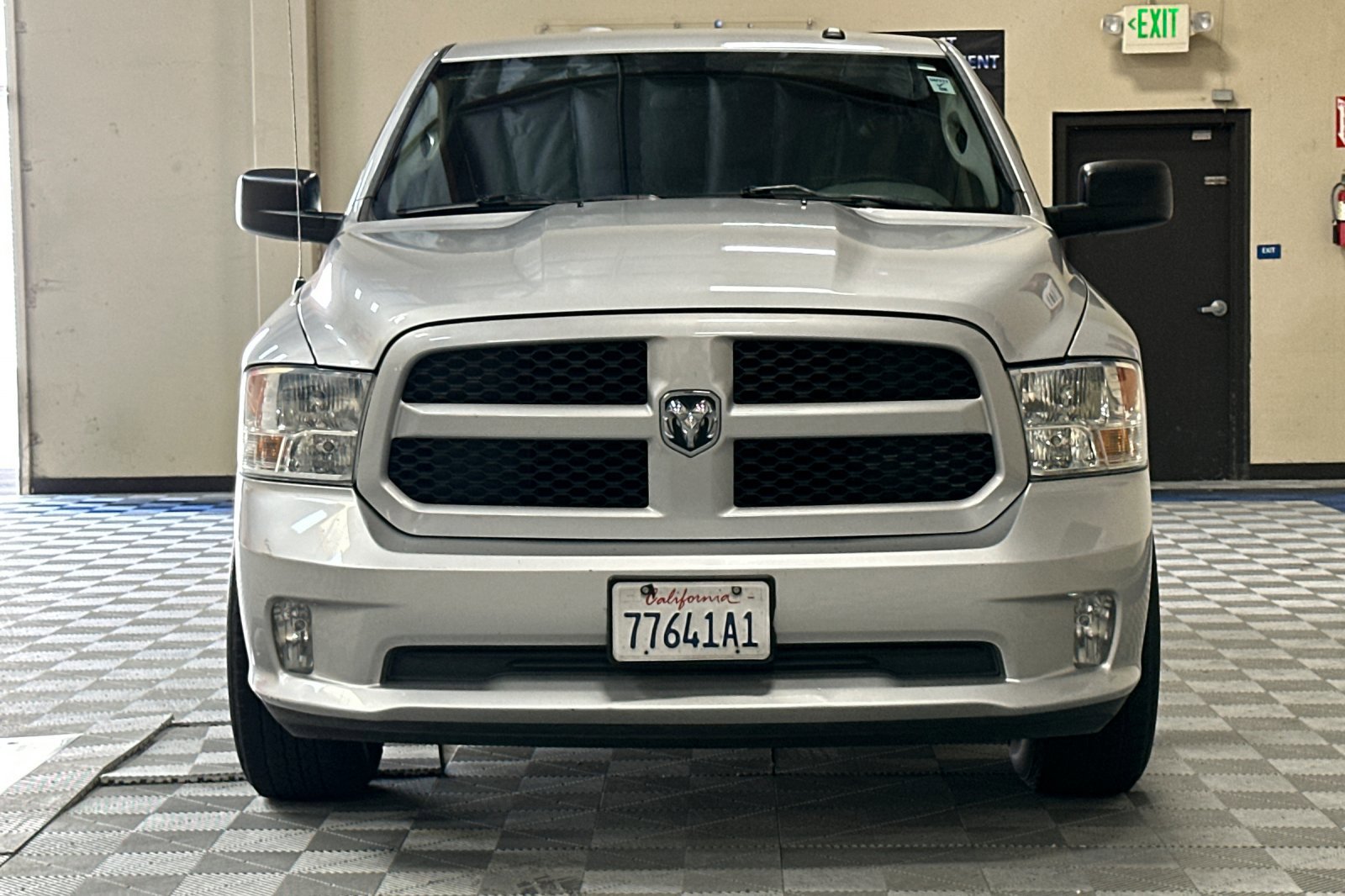 Used 2017 RAM 1500 Express image 9