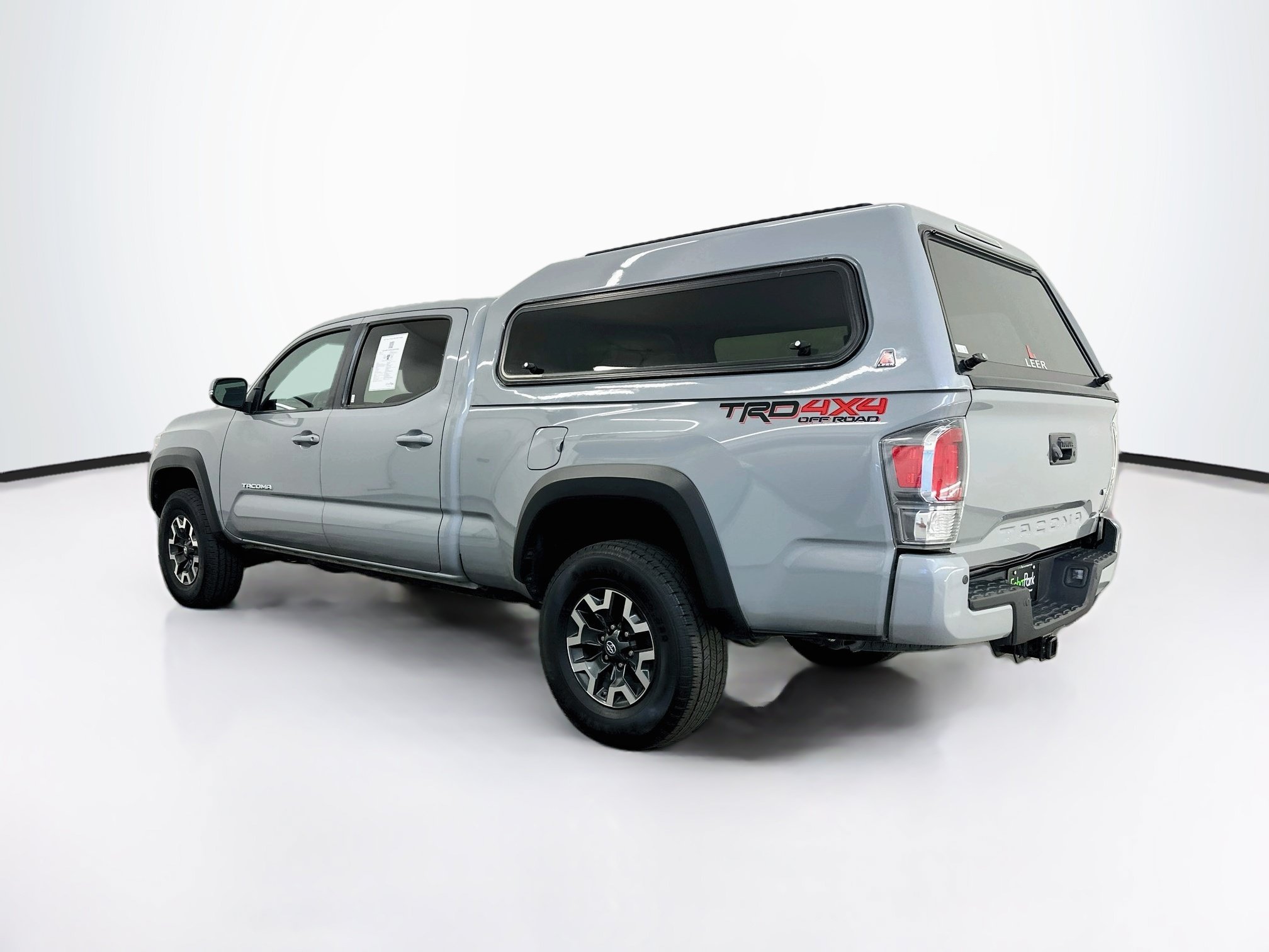 Used 2021 Toyota Tacoma TRD Off-Road w/ Technology Package AWD/4WD image 5
