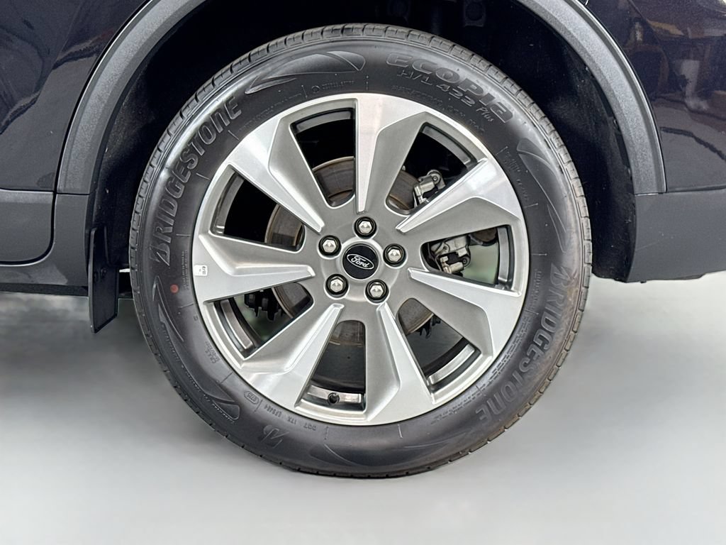 Used 2025 Ford Escape Platinum AWD/4WD image 12