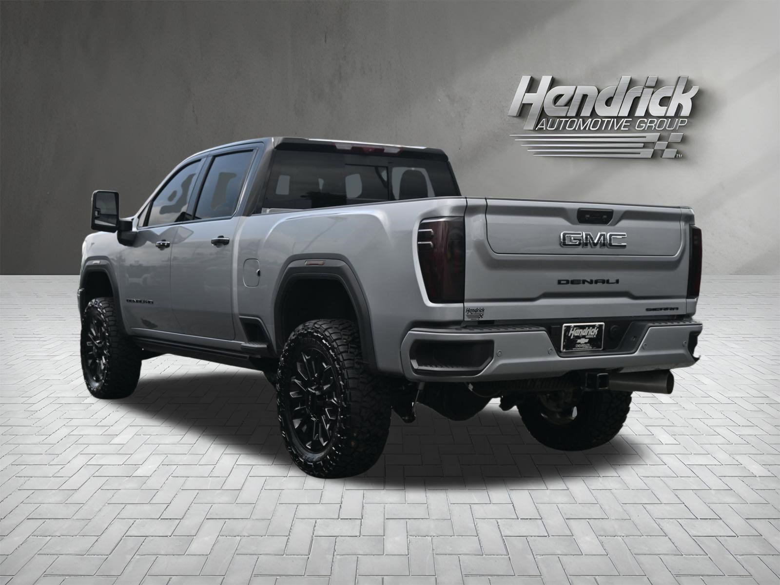 Used 2025 GMC Sierra 2500 Denali Ultimate AWD/4WD image 8
