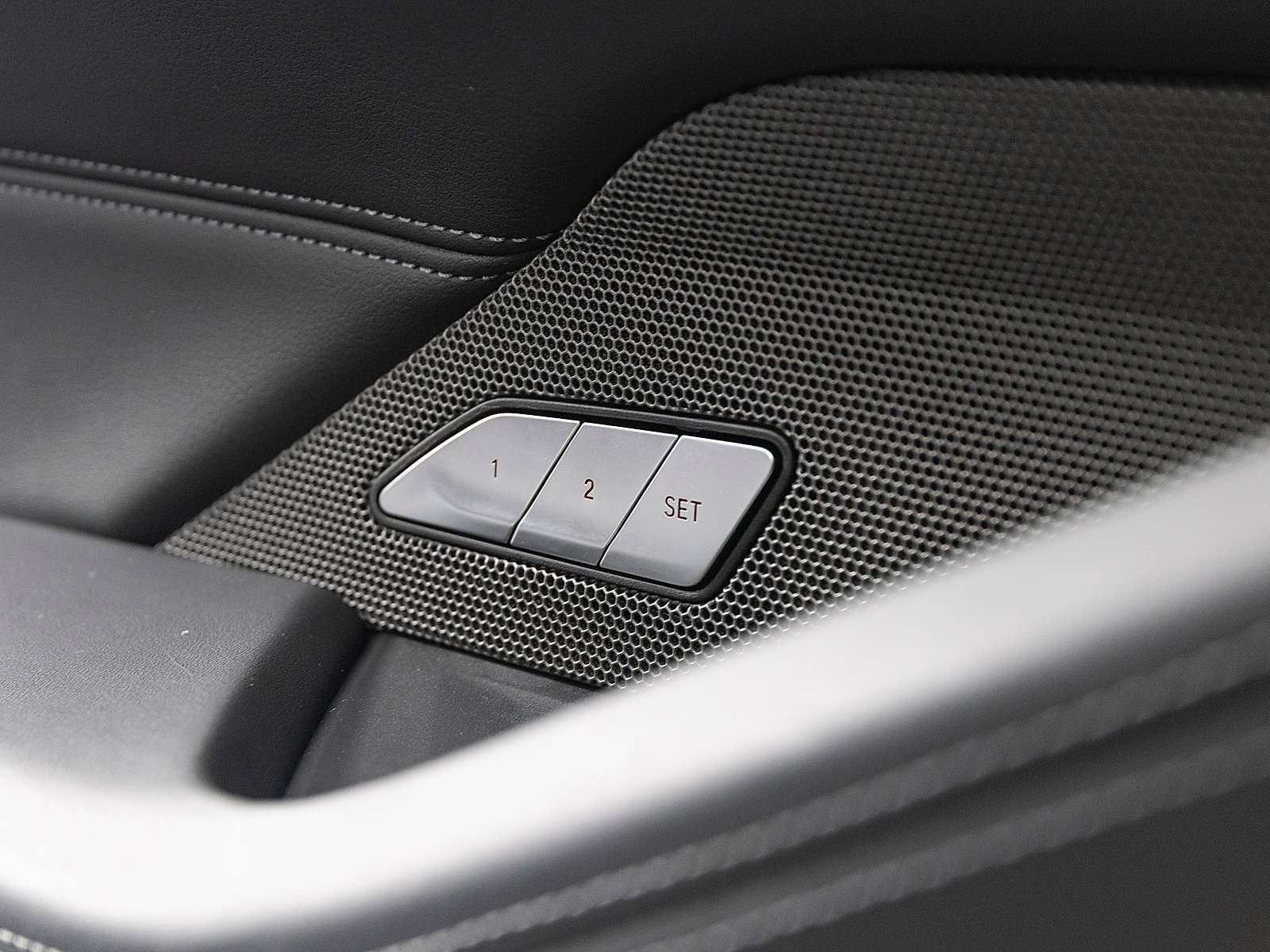 Used 2025 BMW M4 xDrive Competition image 12