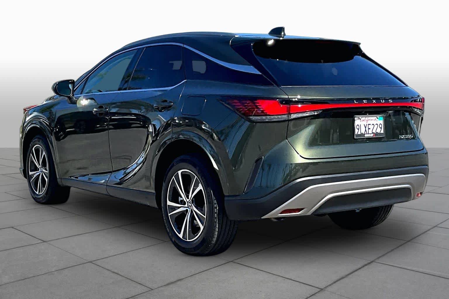 Certified 2024 Lexus RX 350 FWD w/ Technology Package image 11