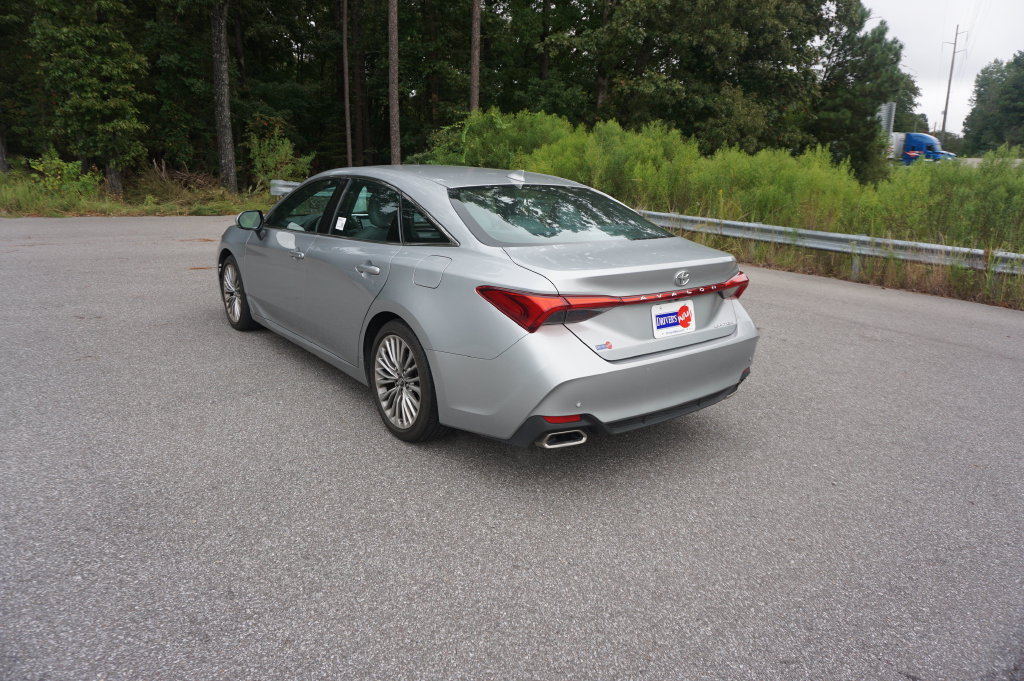 Used 2020 Toyota Avalon Limited w/ Advanced Safety Package FWD image 22