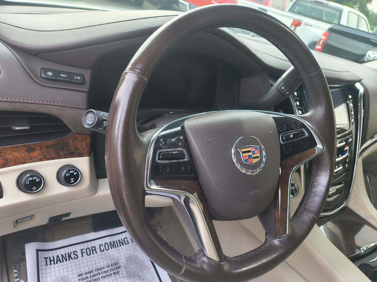 Used 2015 Cadillac Escalade Premium image 14