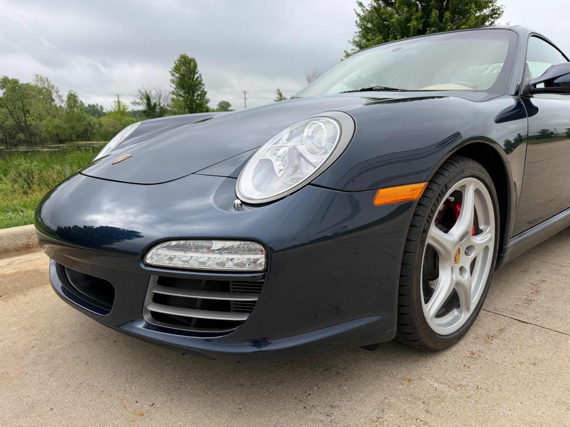 Used 2011 Porsche 911 Carrera 4S AWD/4WD image 13