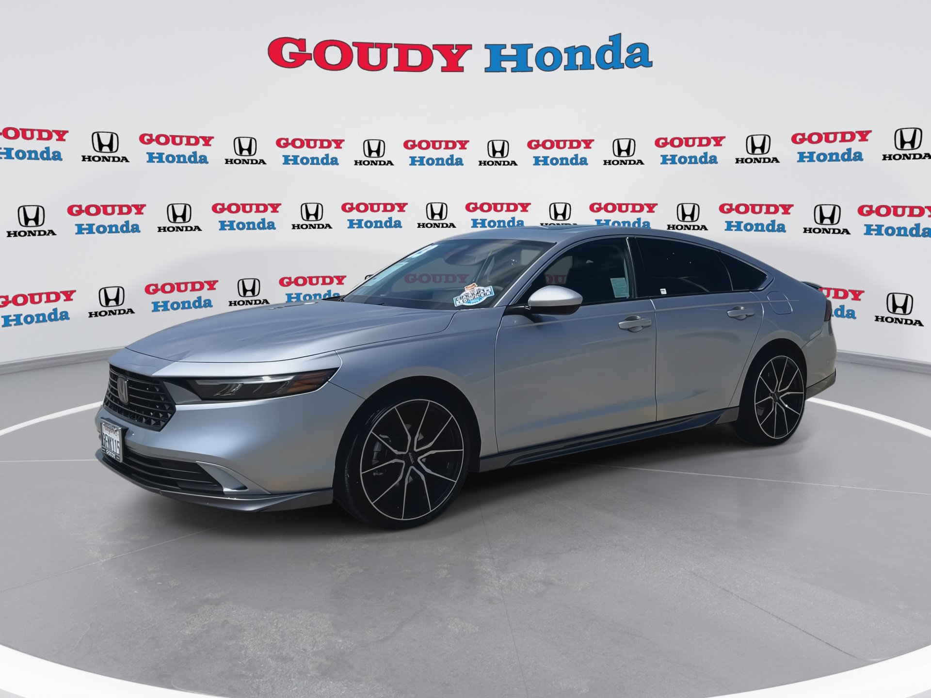 Used 2023 Honda Accord EX image 4