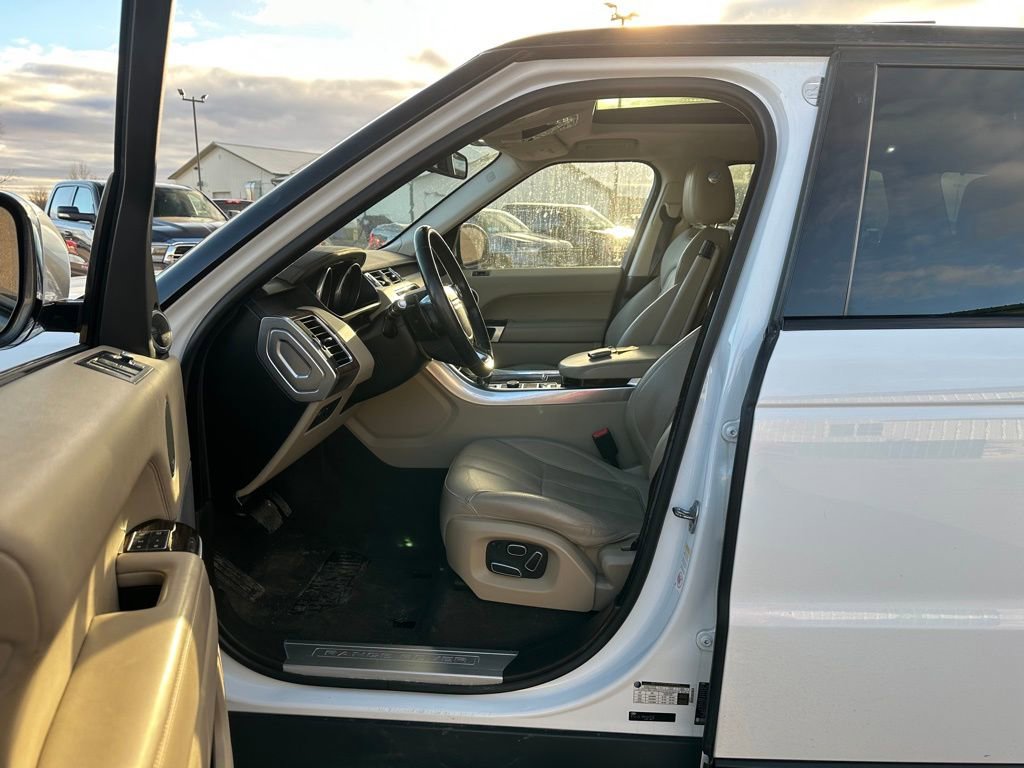 Used 2014 Land Rover Range Rover Sport Supercharged image 8