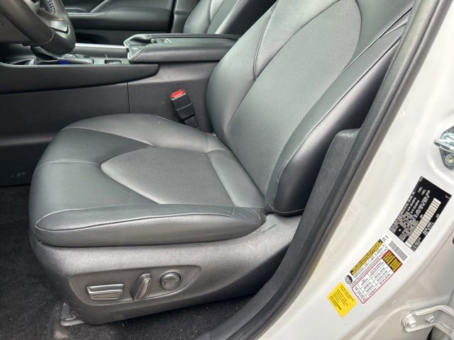 Used 2024 Toyota Grand Highlander XLE image 12