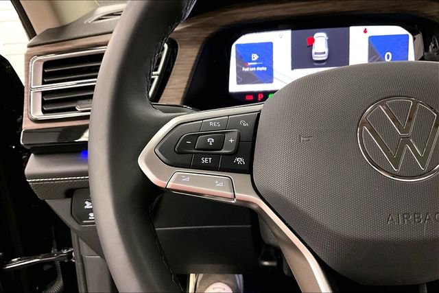 Used 2025 Volkswagen Atlas SEL Premium R-Line image 27