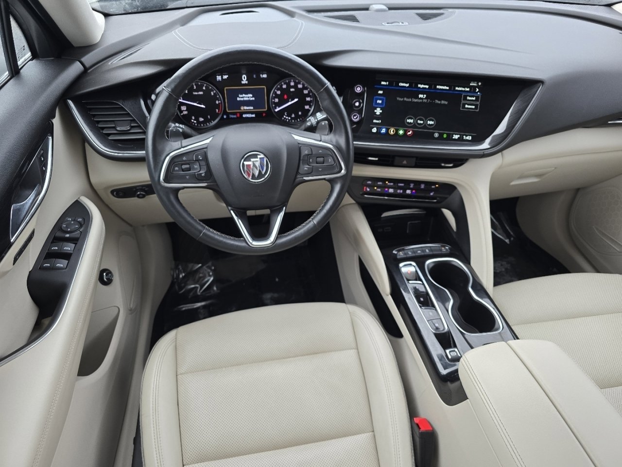Used 2023 Buick Envision Essence image 24