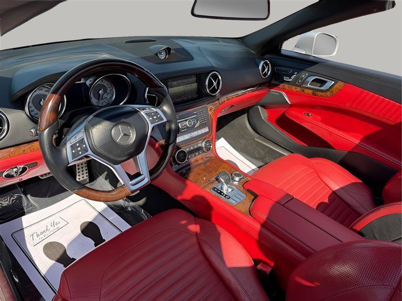 Used 2014 Mercedes-Benz SL 550 image 25
