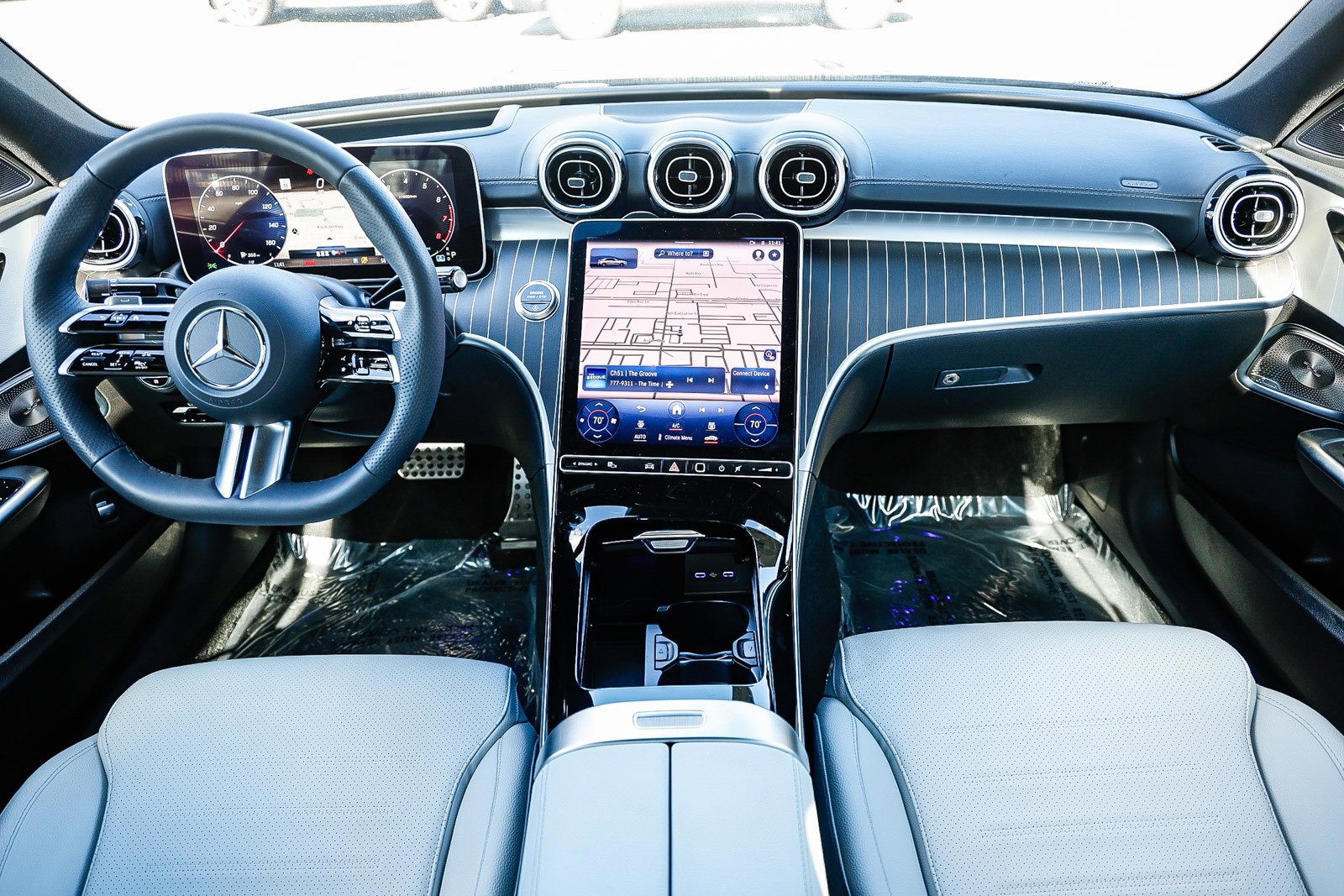 Used 2024 Mercedes-Benz C 300 Sedan image 10