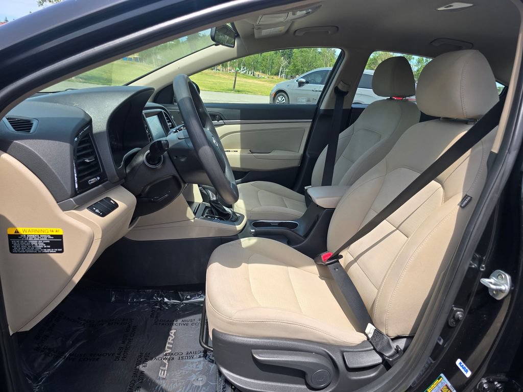 Used 2017 Hyundai Elantra SE FWD image 11