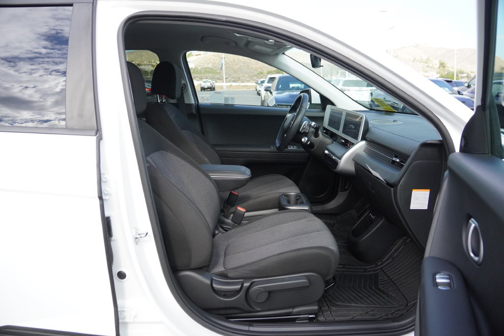 Used 2024 Hyundai Ioniq 5 SE RWD image 30