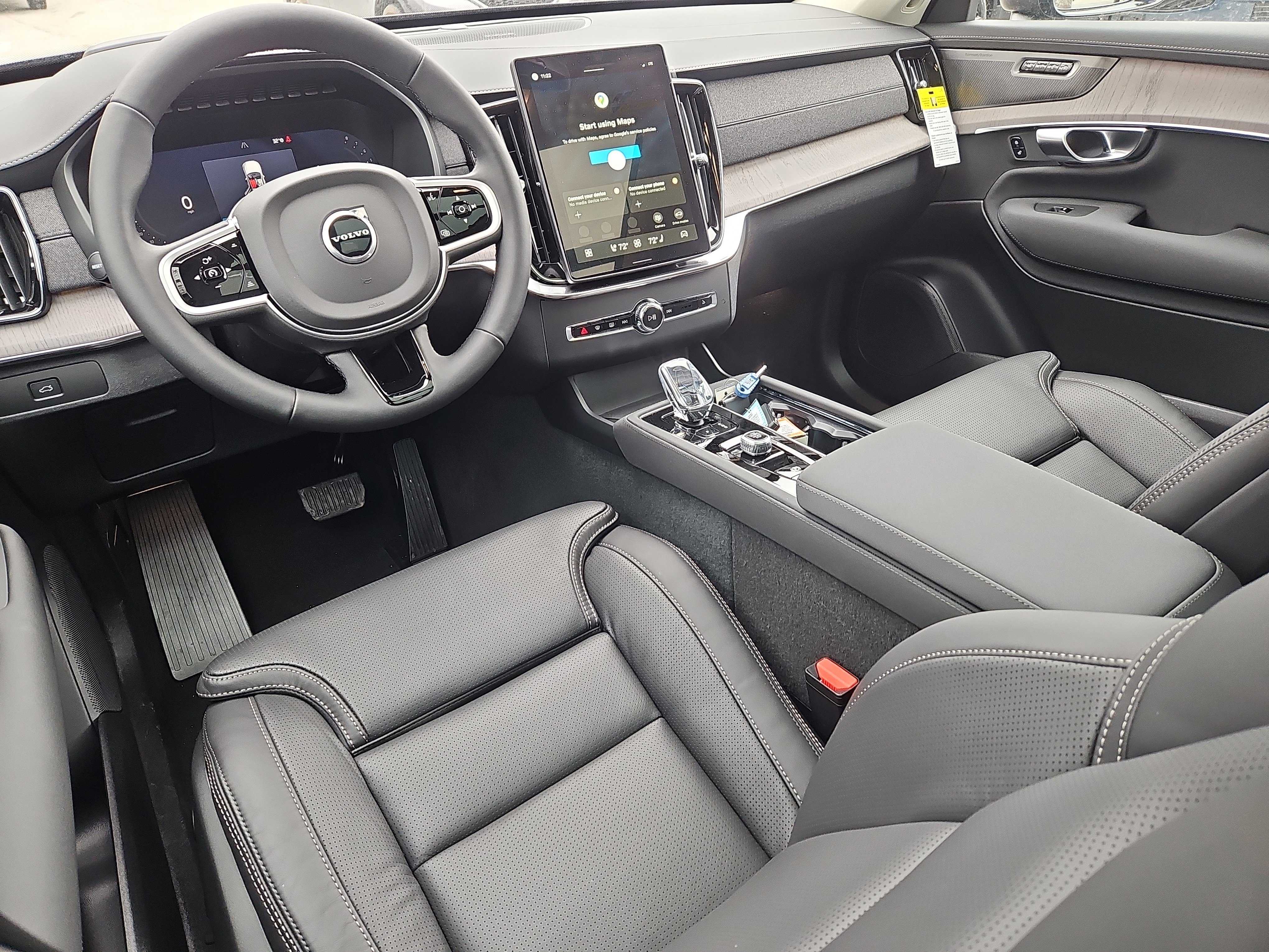 New 2026 Volvo XC90 B6 Ultra w/ Protection Package Premier AWD/4WD image 3