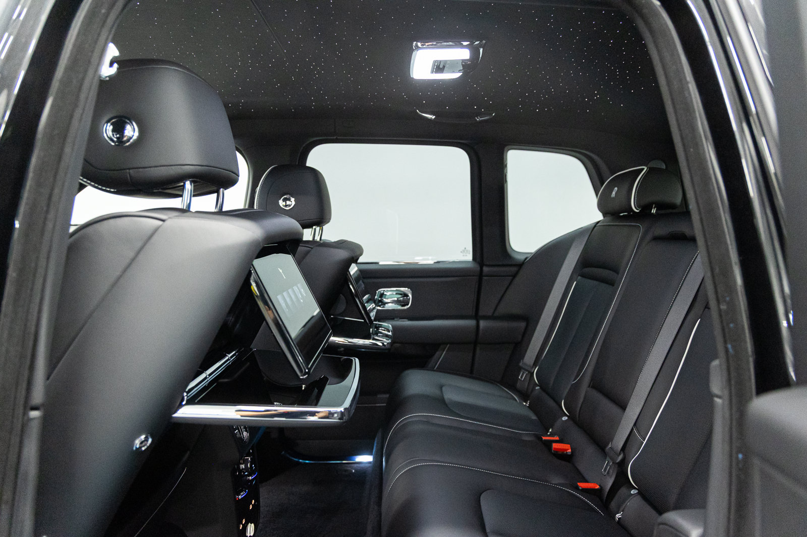 New 2027 Rolls-Royce Cullinan AWD/4WD image 48
